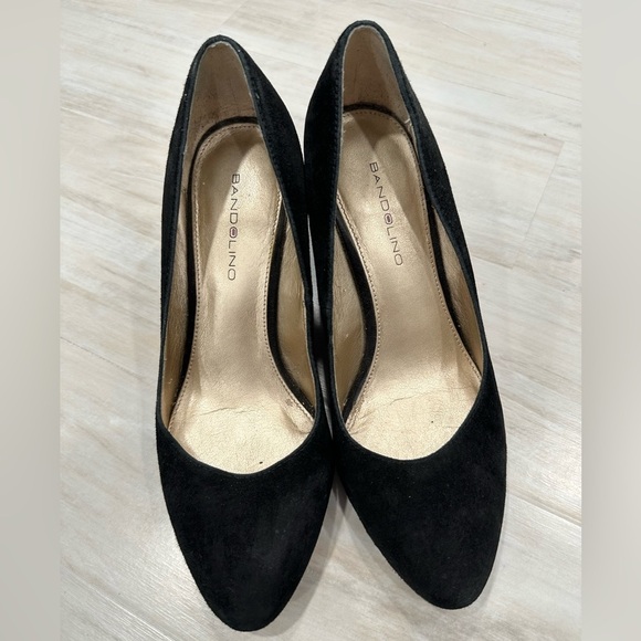 Bandolino Black Suede Wedge - Picture 4 of 9